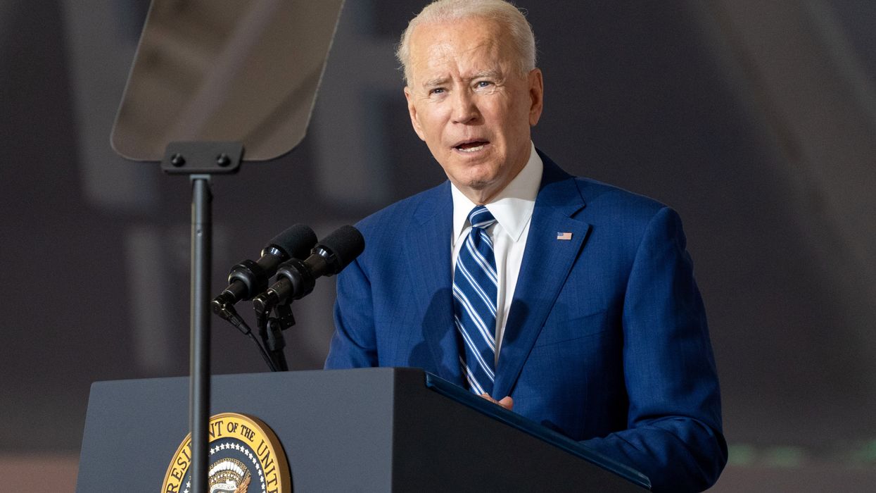 Biden called ‘creepy’ after attempting to compliment young girl by saying she ‘looks 19’
