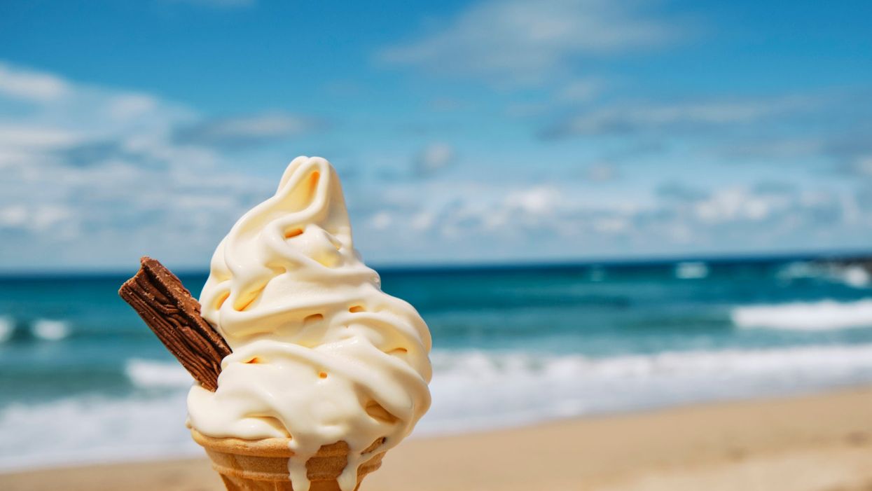 Man shares how to get 27 days off work in a row - using just 10 days of leave