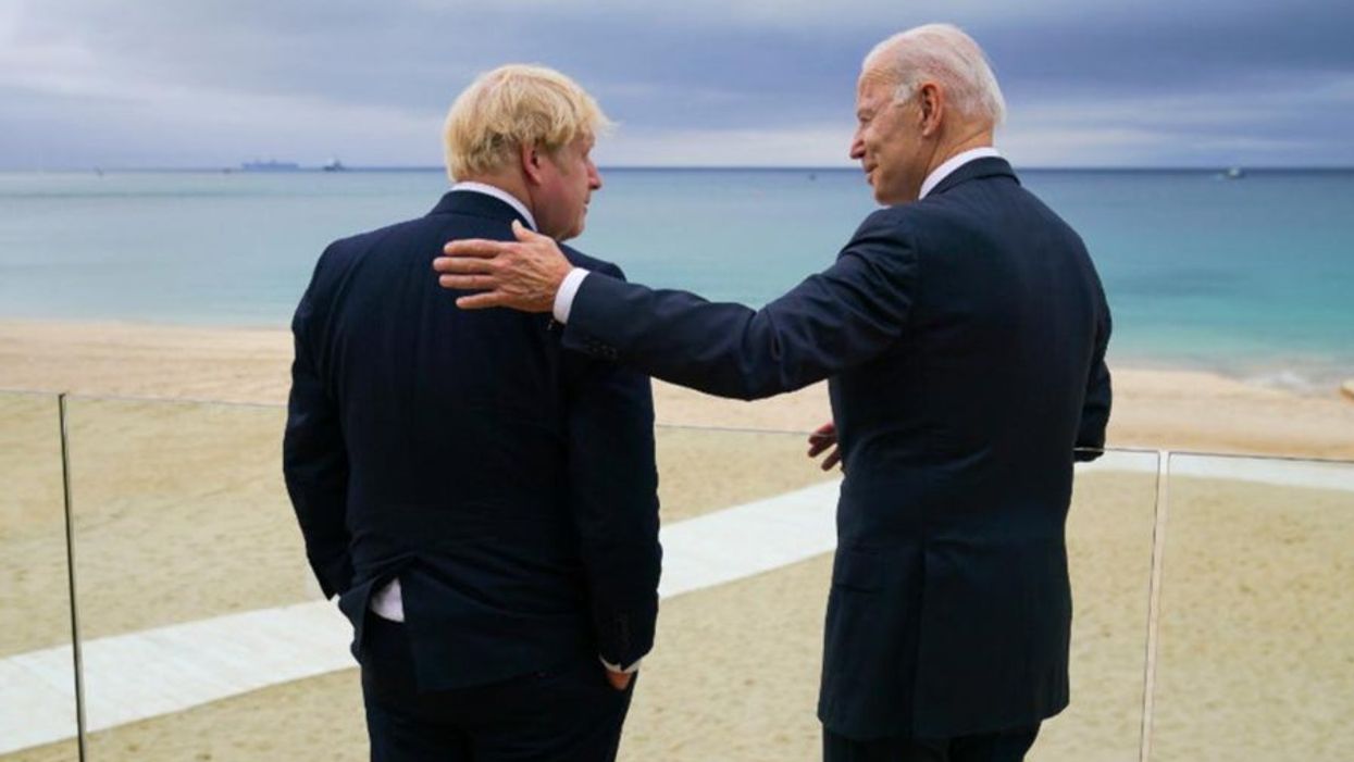 The funniest reactions to this photo of Joe Biden and Boris Johnson