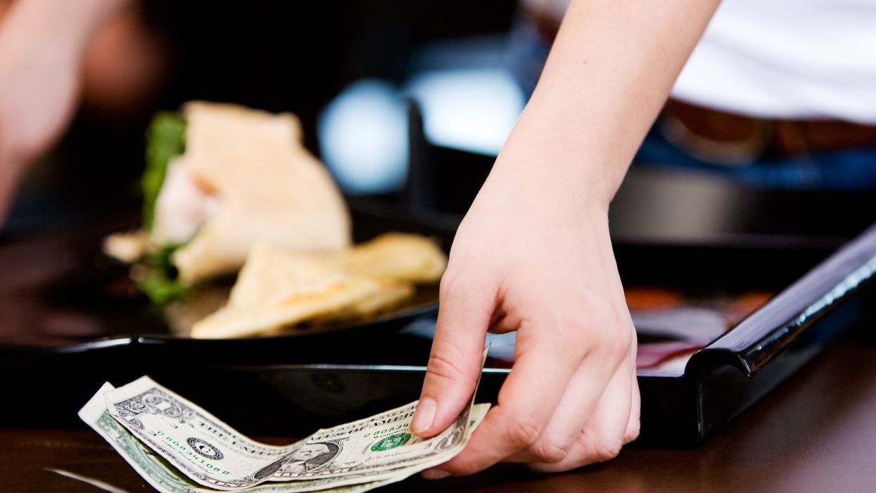 ‘Guilt-trip’ restaurant sign sparks debate over tipping in the US