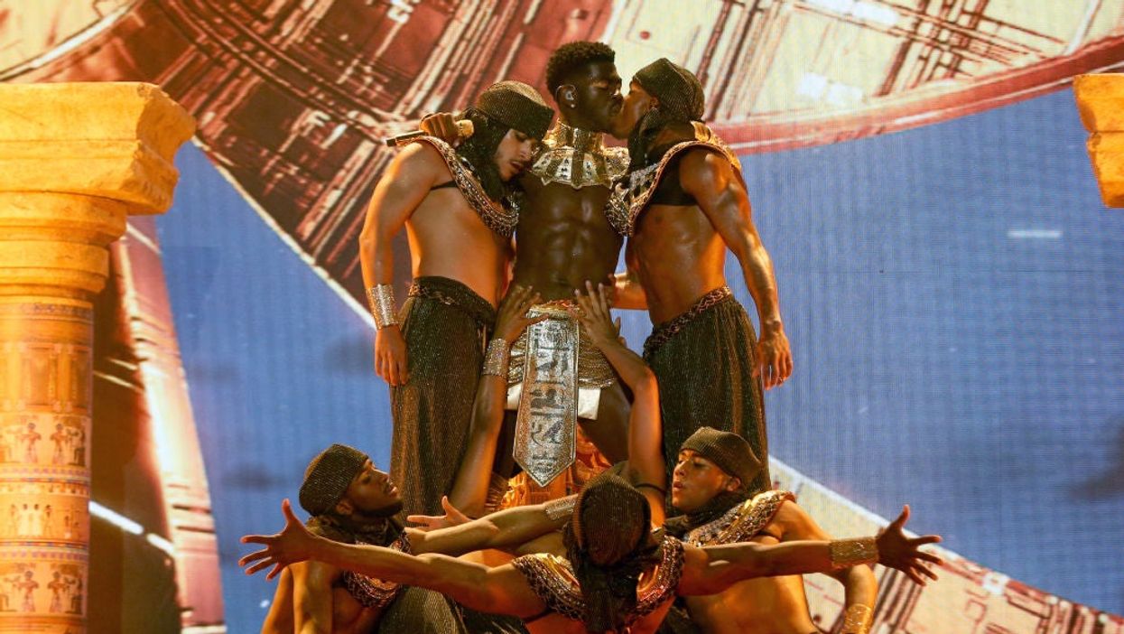 Lil Nas X has perfect response to criticism of him kissing a male dancer at awards show