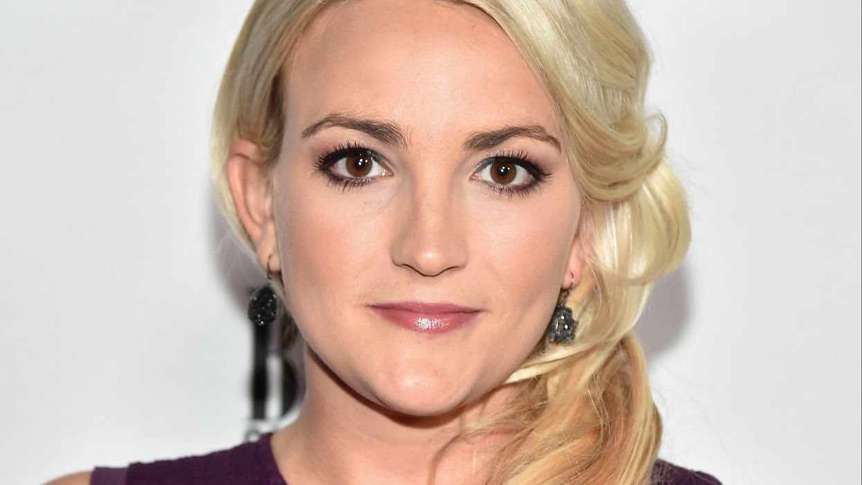 Britney Spears’ sister breaks down and says she doesn’t rely on the pop singer to pay her bills