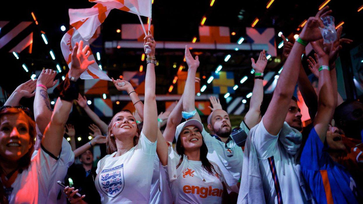 England fans think TV screen is too small at pub - so take matters into their own hands