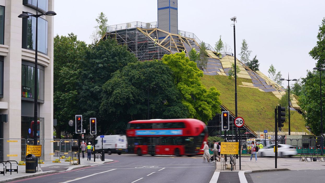 Hyped £2m Marble Arch Mound offers refunds to visitors after public left unimpressed