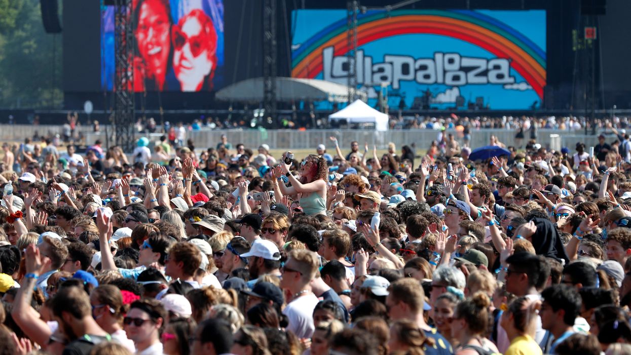A Lollapalooza crowd photo is giving people major ‘Where’s Wally’ vibes