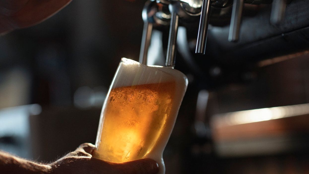 NY airport bar faces audit for charging $30 for a single pint of beer