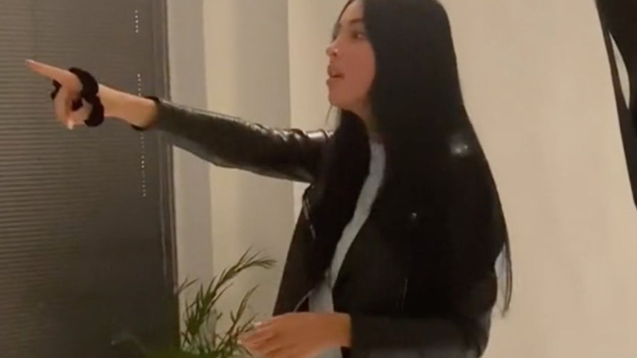 Model claps back at photographer who tells her to not eat for two weeks before shoot