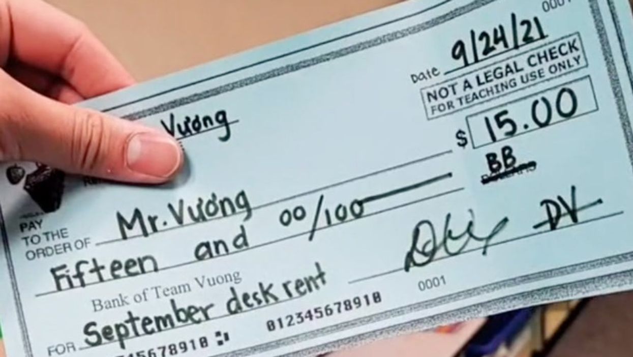 Teacher divides TikTok over method to teach students financial literacy