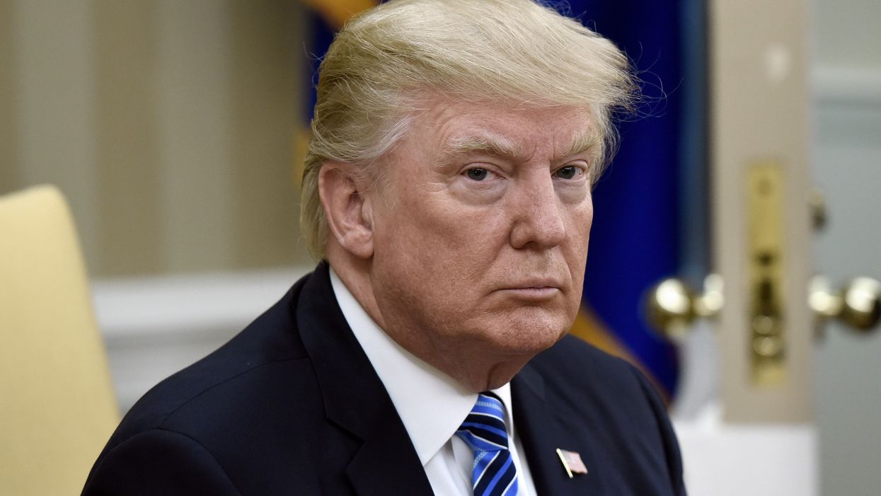 Trump’s former Press Secretary says he called her to insist his penis wasn’t ‘small or toadstool-shaped’