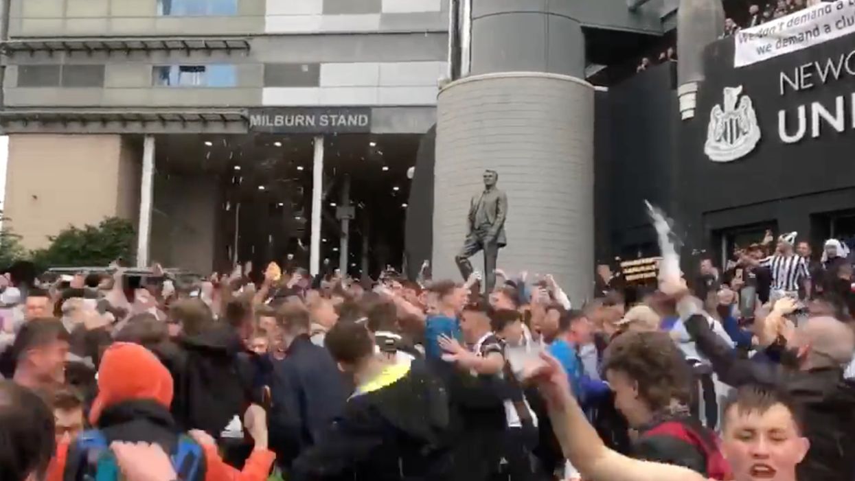 Newcastle United now have richest owners in the world and fans are celebrating like they’ve won the league