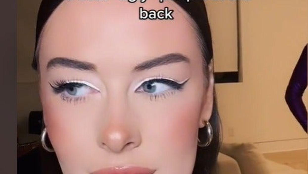 Restaurant worker claims boss told her to seat ‘ugly’ people in the back and people are horrified