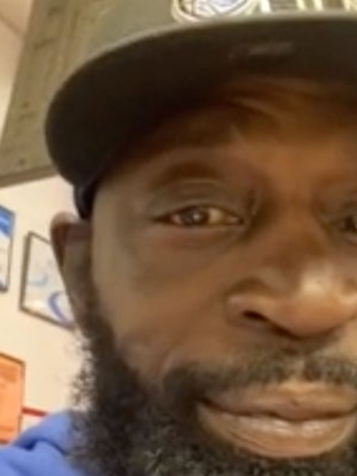 Popeyes delivery guy shares video of rats scampering around kitchen