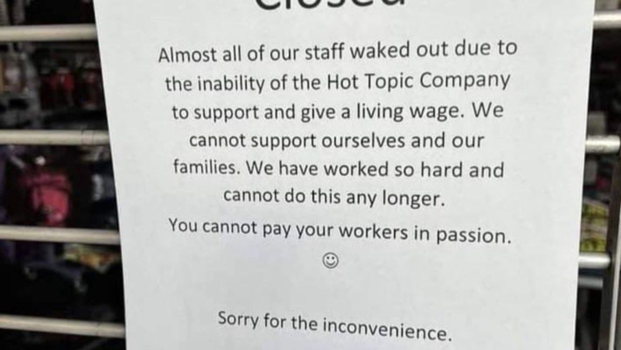 Staff at US chain go viral after quitting in the most epic way