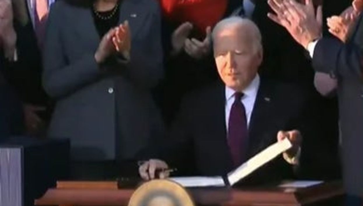 Conspiracy theorists fixated on ‘blurred presidential seal’ at Biden event: ‘Is this CGI?’