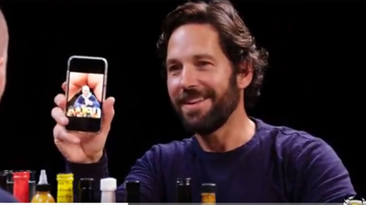 Paul Rudd has been subtly trolling his celebrity friends for years with one simple trick