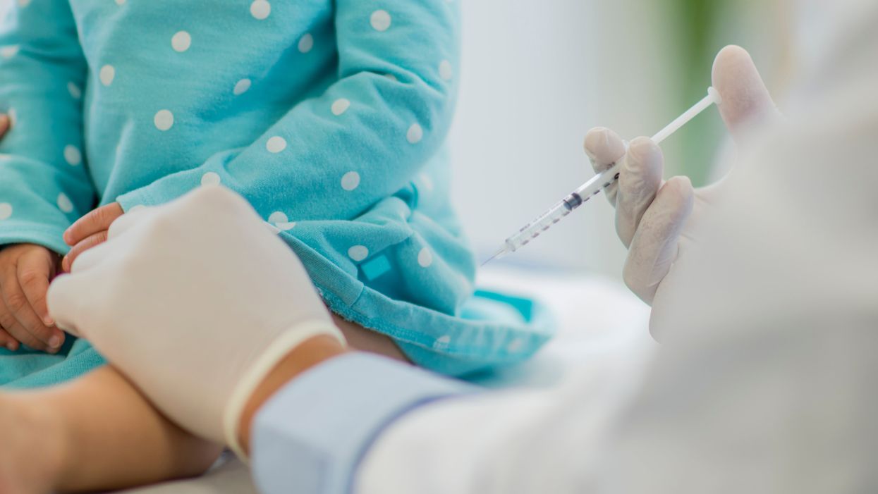 Anti-vaxx mum asks for prayers after her husband vaccinates her daughter - the internet responds