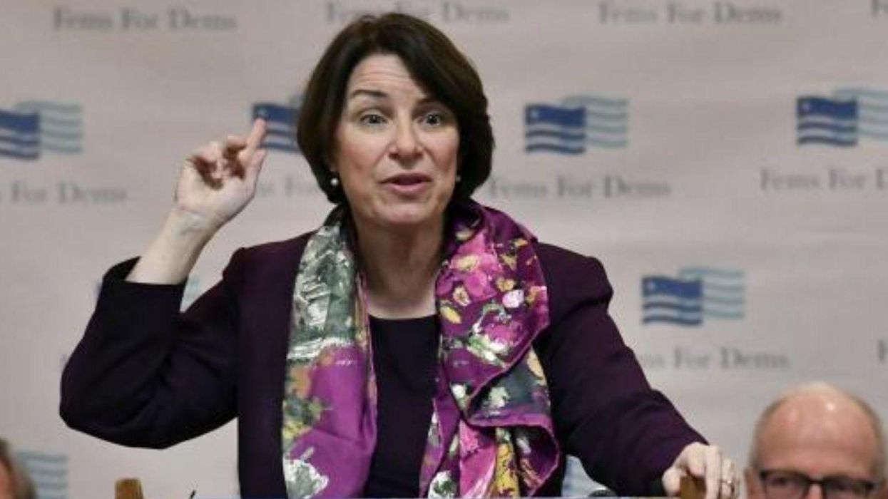 Amy Klobuchar went barefoot at DNC to make an important point about the expectations on women