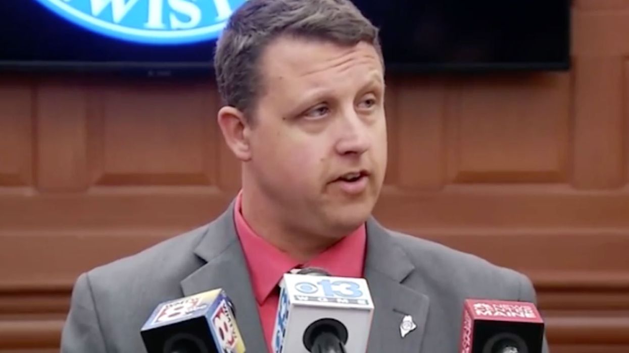 Republican mayor resigns over leaked sexist and racist messages