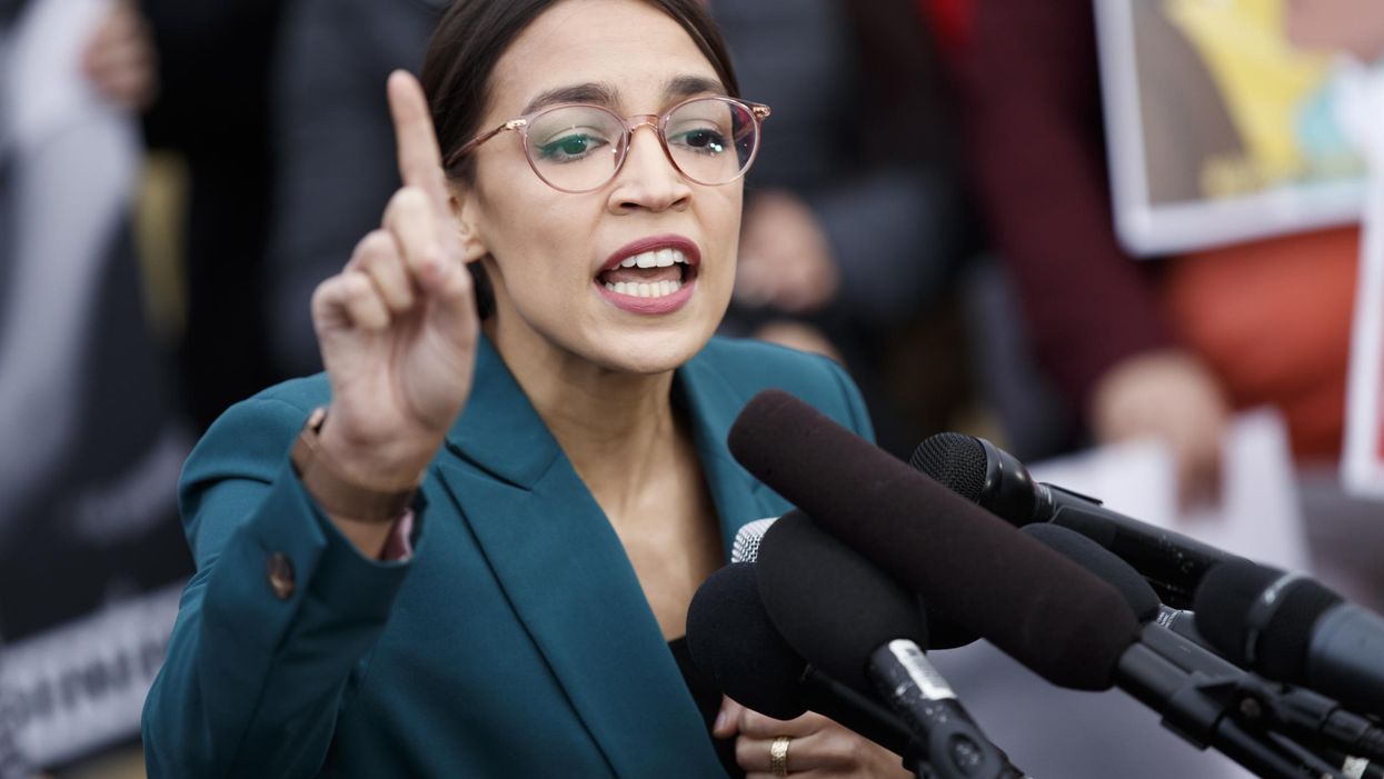 Trump mocked Alexandria Ocasio-Cortez’s Green New Deal and her response is perfect