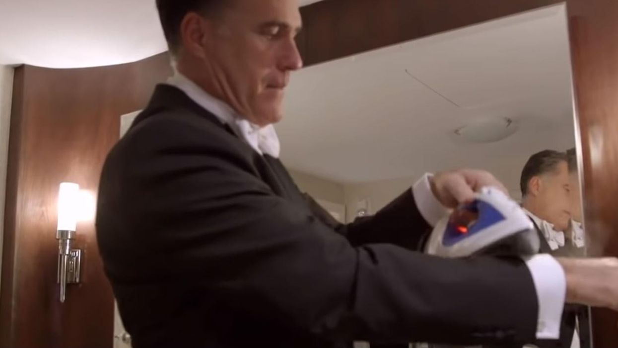People on the internet want to remind you Mitt Romney once ironed his clothes while still wearing them