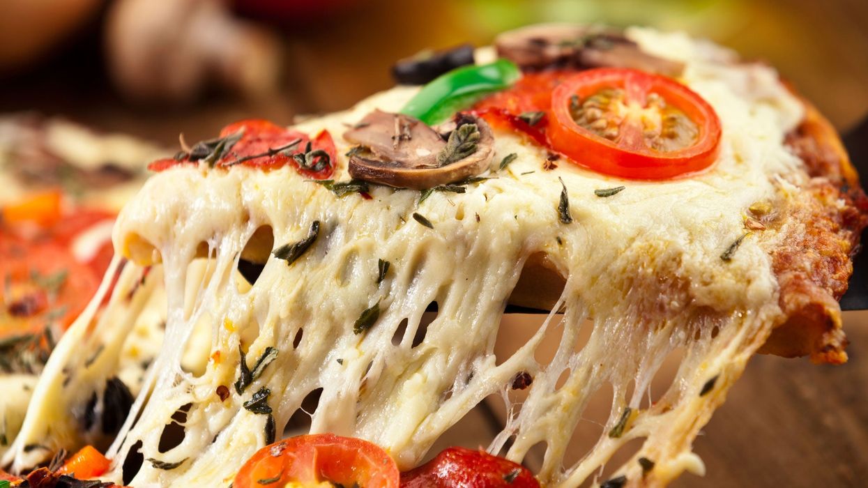 Woman calls police over getting mushrooms on her pizza