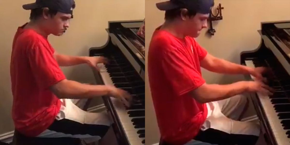 regular principio imitar Pizza delivery guy asks to play piano, blows family away | indy100 | indy100