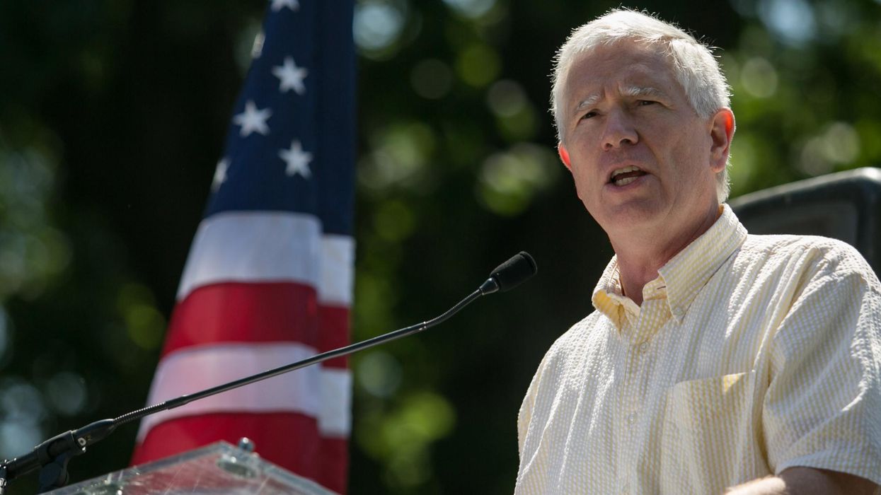 Republican climate change denier tries to blame rising sea levels on rocks falling into the ocean