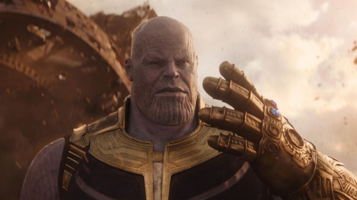 Fans are making their own Infinity Gauntlet and they're hilarious