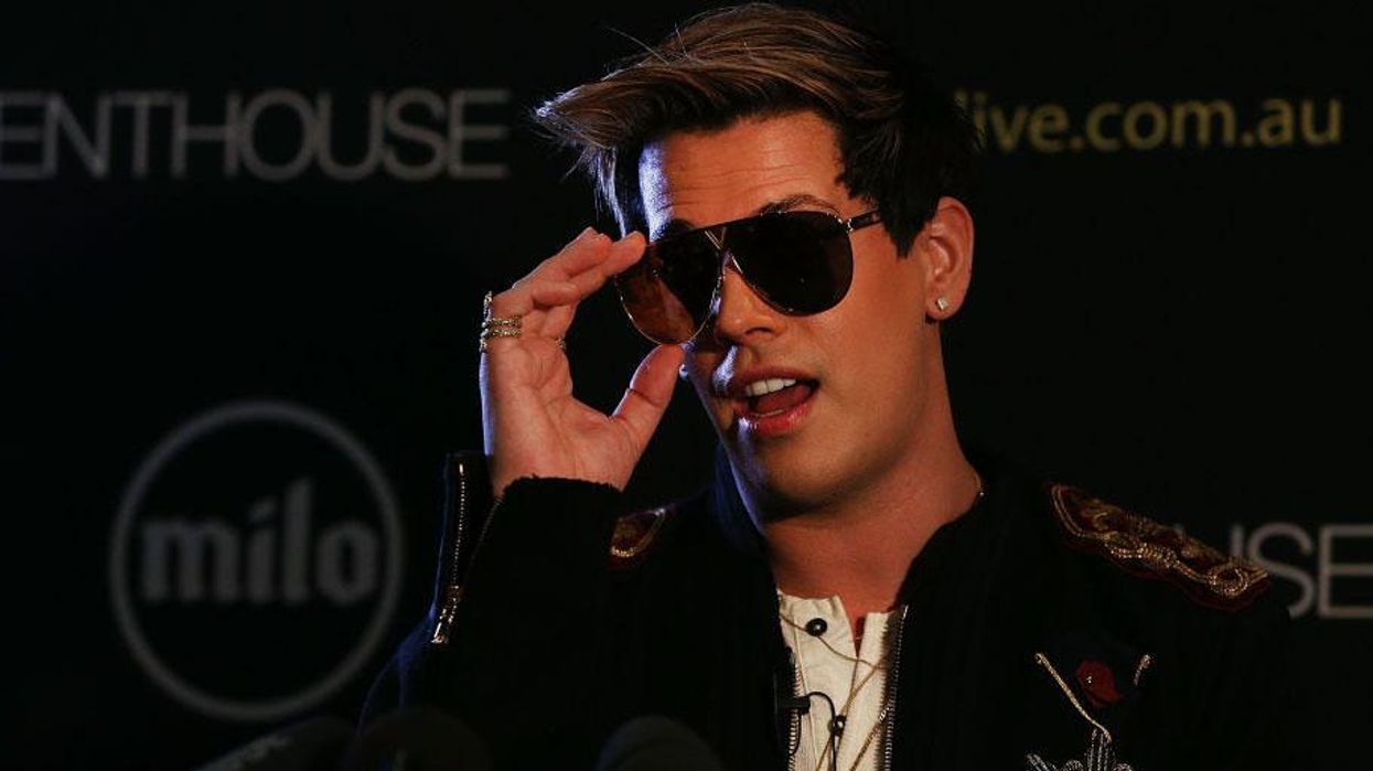 Milo Yiannopoulos forced out of bar by crowd shouting 'Nazi scum get out'