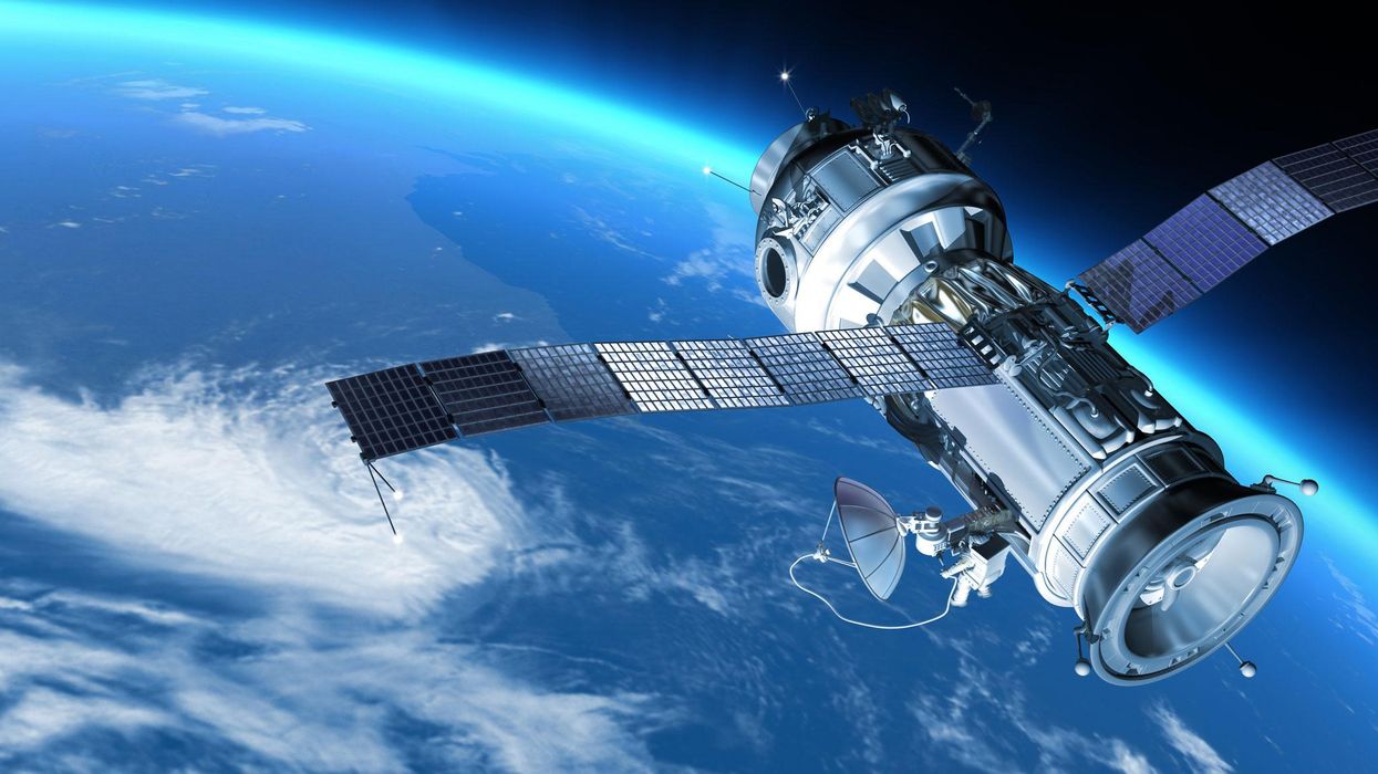 A Chinese space lab is falling to Earth
