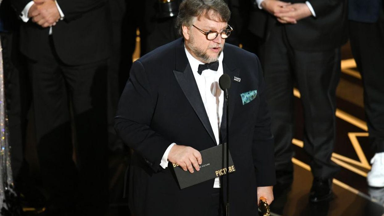 Oscars 2018: Guillermo del Toro remembered last year and checked the envelope before he celebrated his massive win