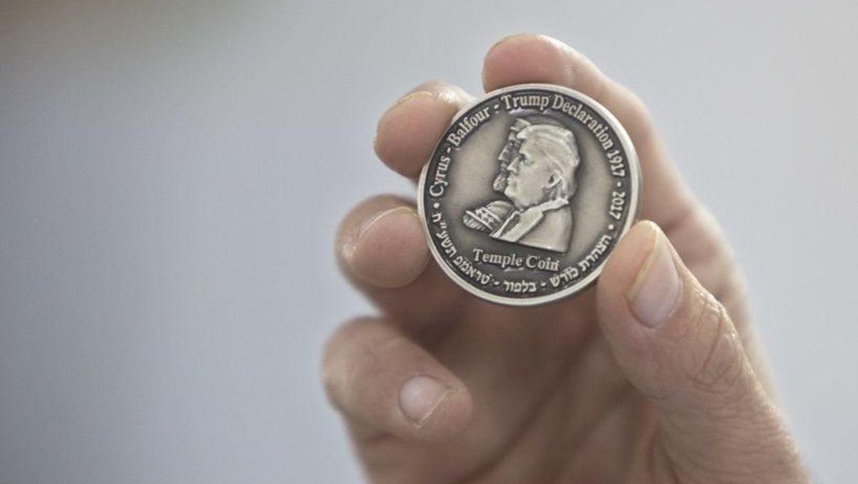 Israel group makes Trump a coin to honour Jerusalem stance
