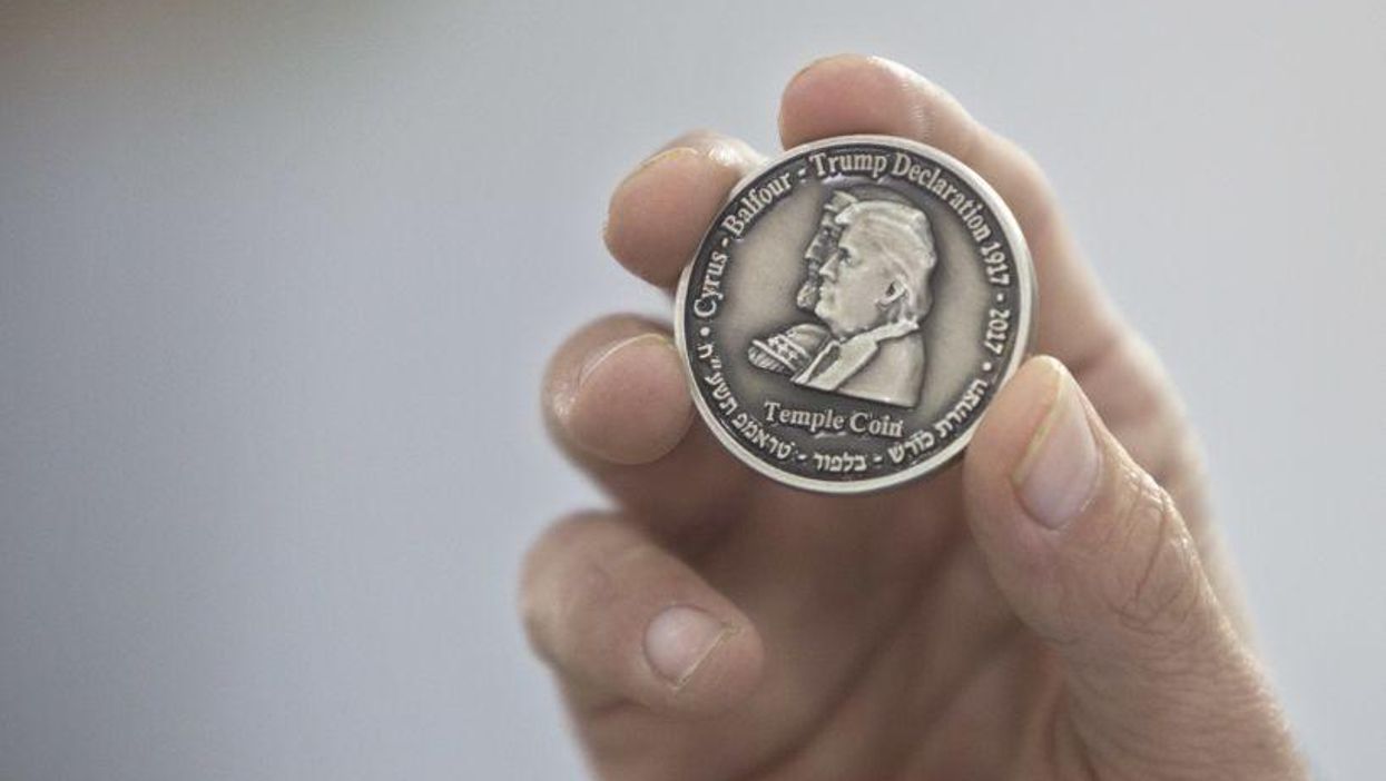 Israel group makes Trump a coin to honour Jerusalem stance