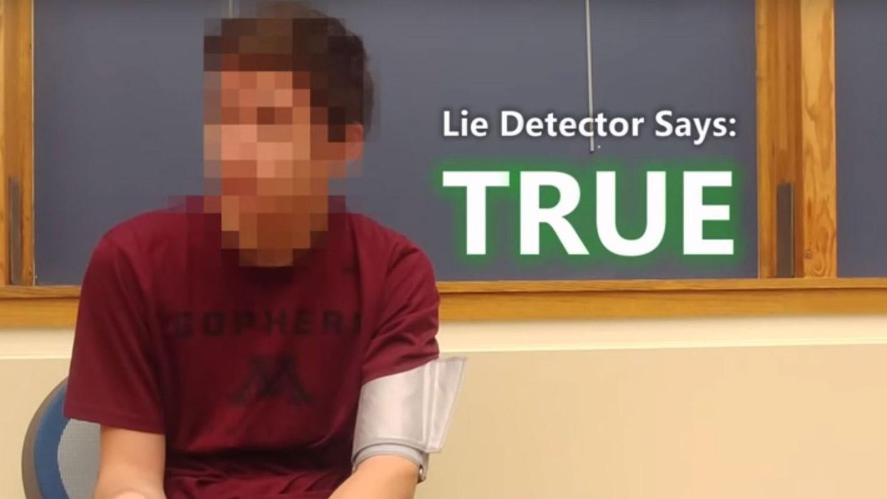 The man claiming to have time travelled from 2030's story just got wilder