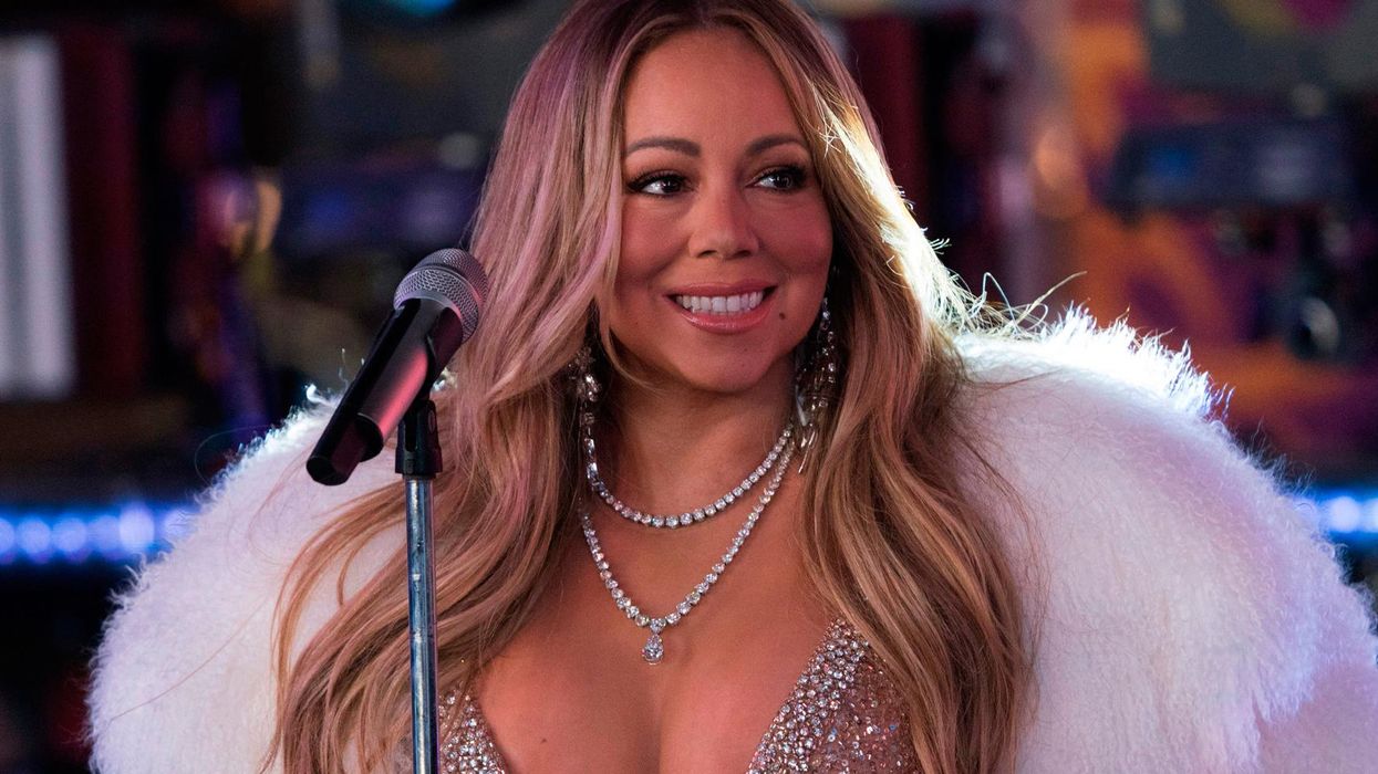 Mariah Carey asked for 'hot tea' during her New Year's Eve performance and everyone is making the same joke