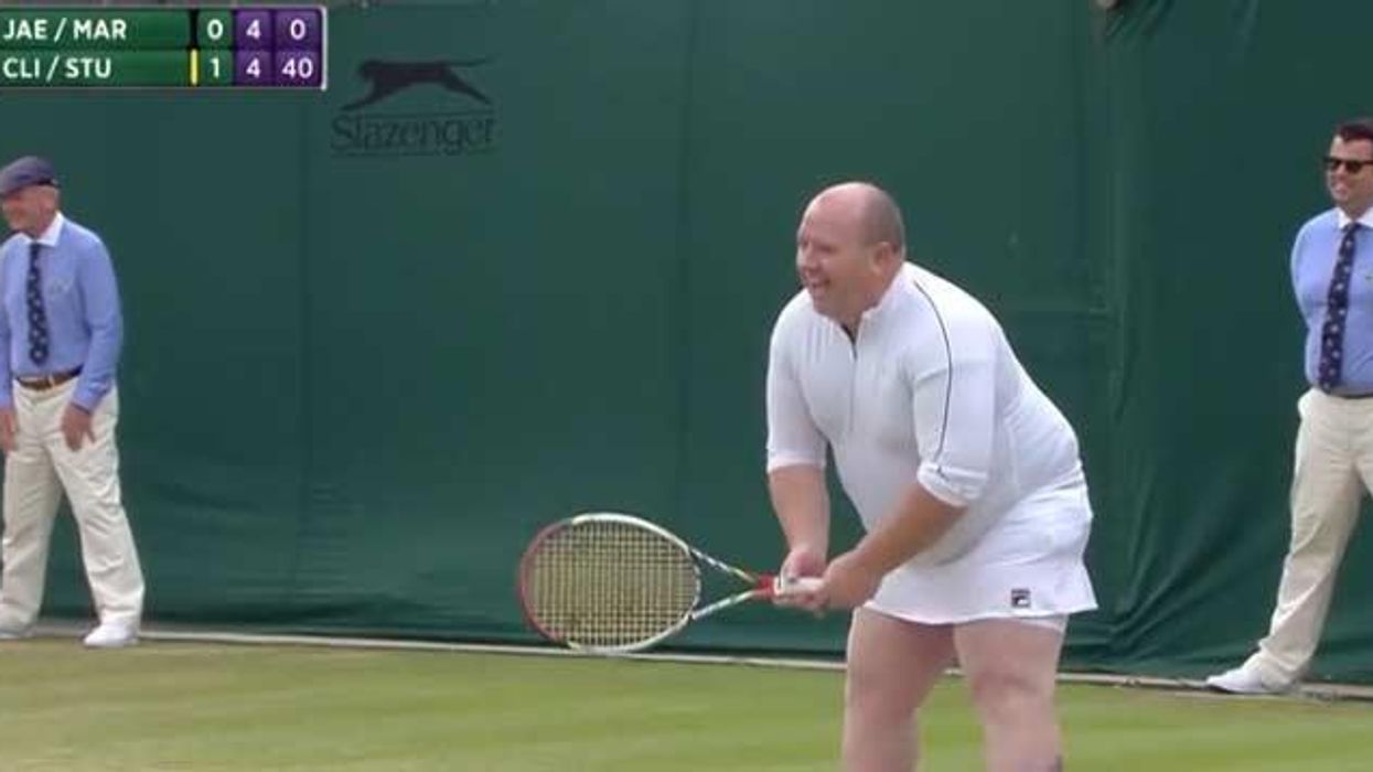 Wimbledon fan invited on court after shouting advice to female players