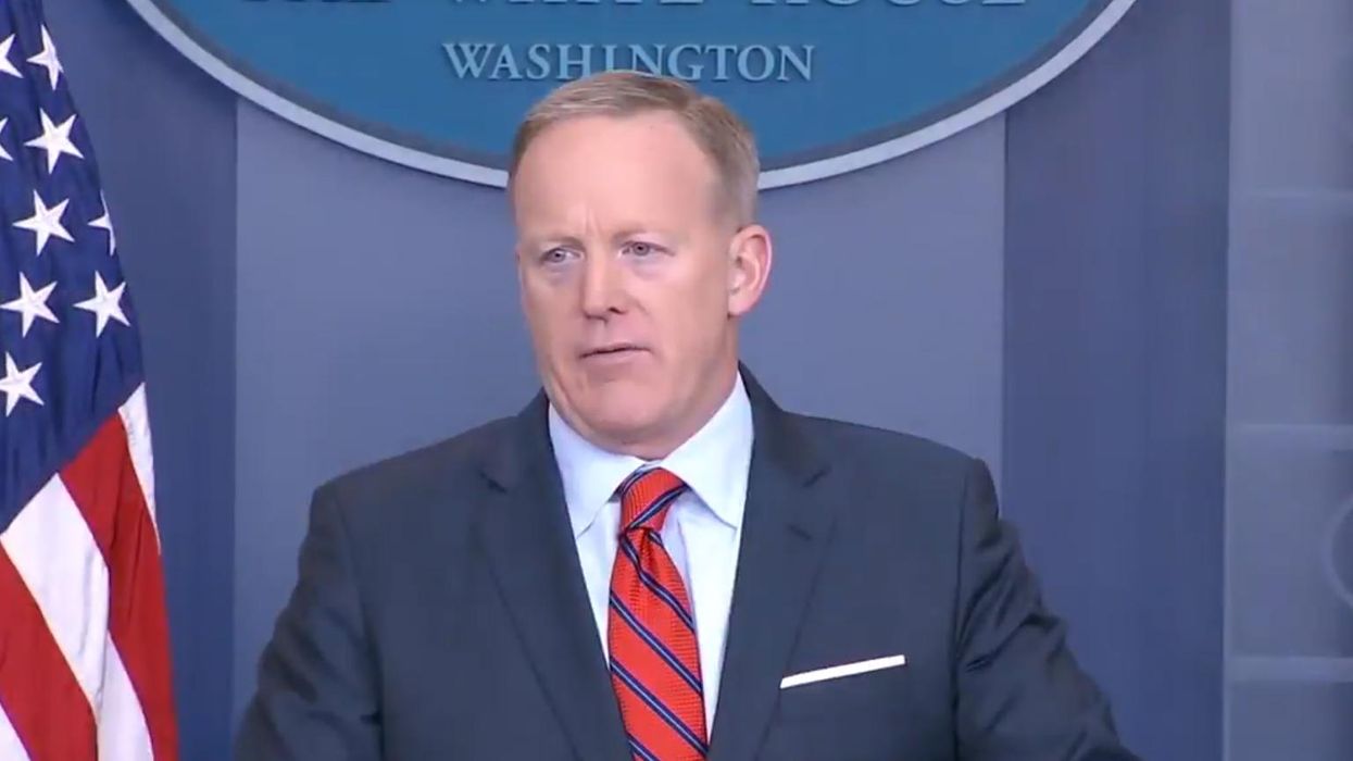 Sean Spicer's first 100 days in one video is as embarrassing as you'd think
