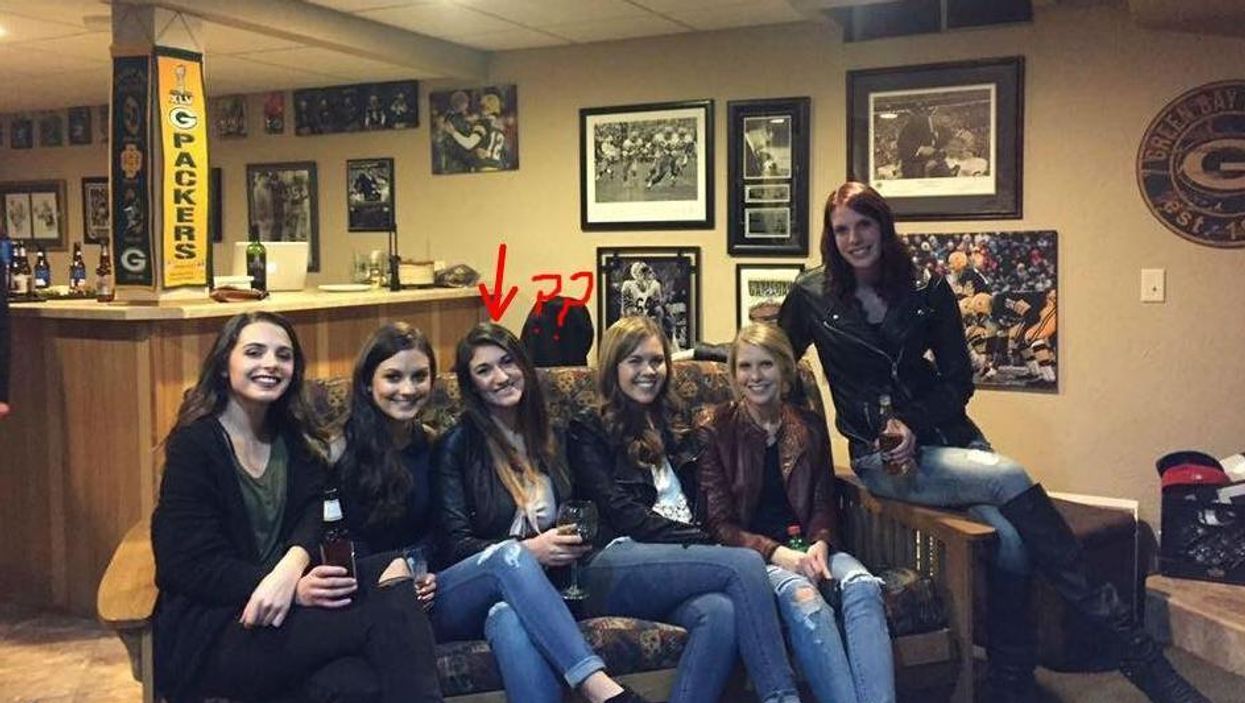 This photo of a group of women sitting on a couch is really freaking people out
