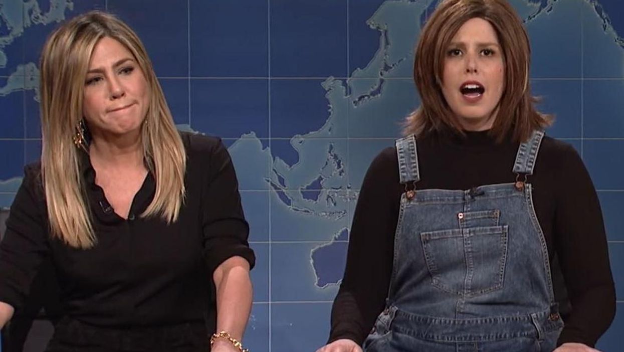 Jennifer Aniston interrupted a Rachel Green impression on SNL and it was brilliant