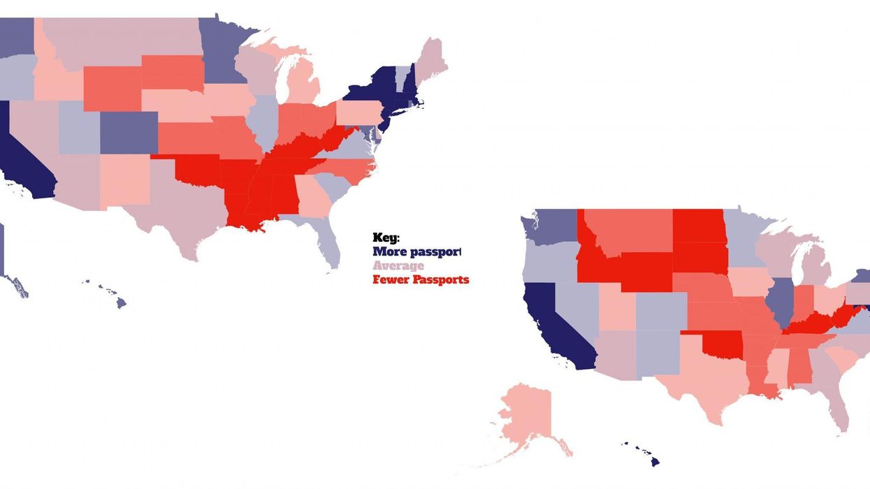 Americans who voted for Trump and Americans who don't have a passport - in two maps
