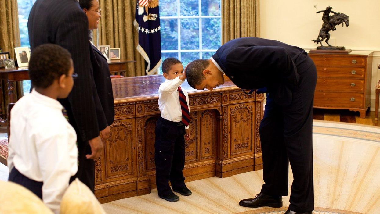 12 of the most touching photos from Obama's eight years as president