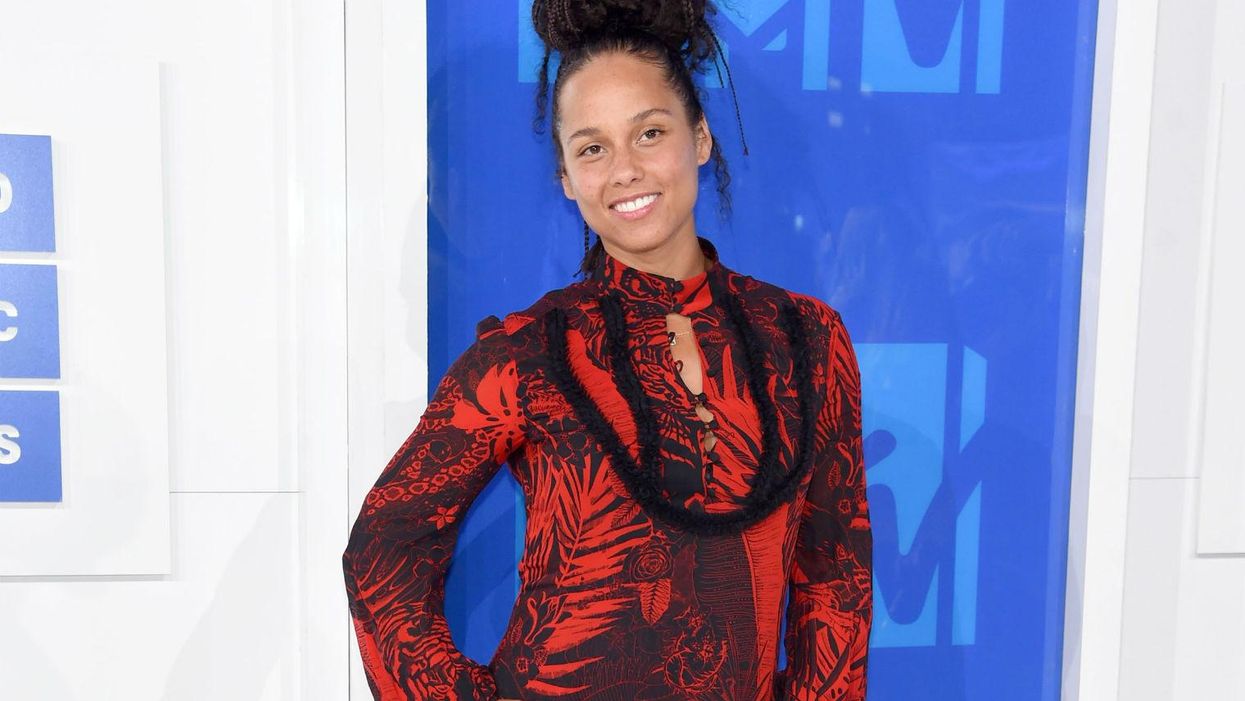 Alicia Keys didn't wear makeup to the VMAs and people had the worst reaction