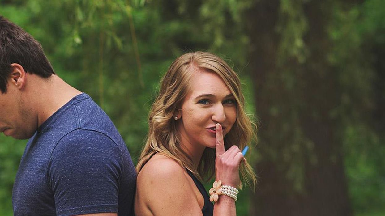 This woman gave her husband a wonderful shock during their photoshoot