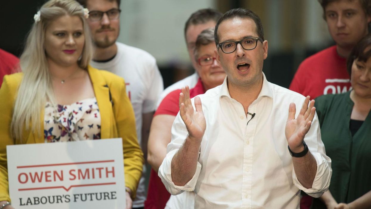 People are laughing at how small the crowd was for an Owen Smith rally in Liverpool