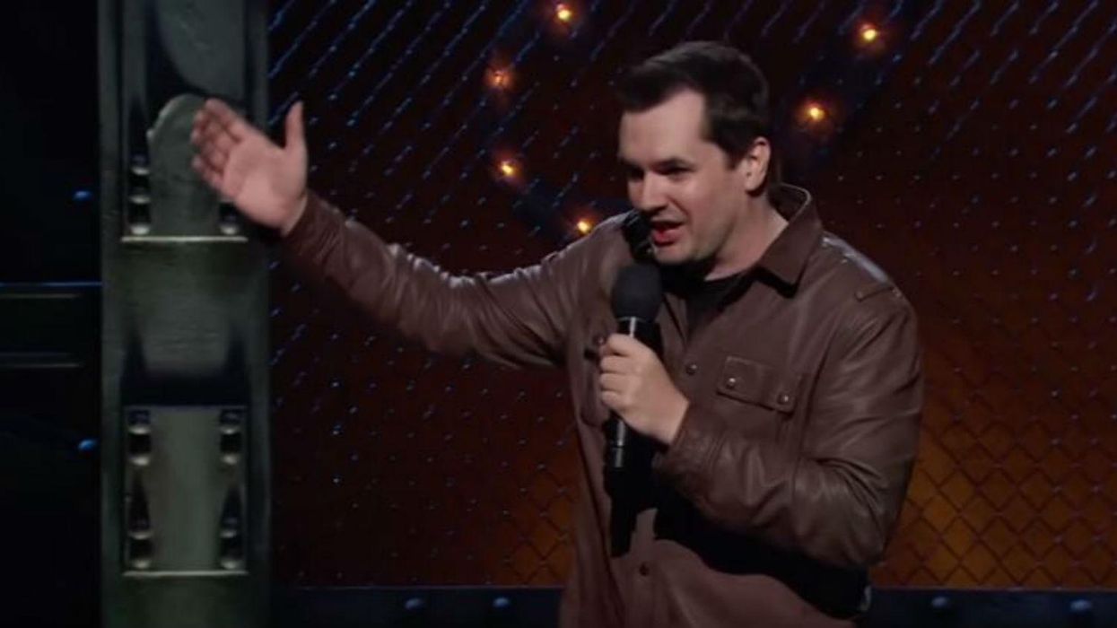 People are re-sharing this video of Australian comedian Jim Jefferies perfectly skewering the US gun lobby