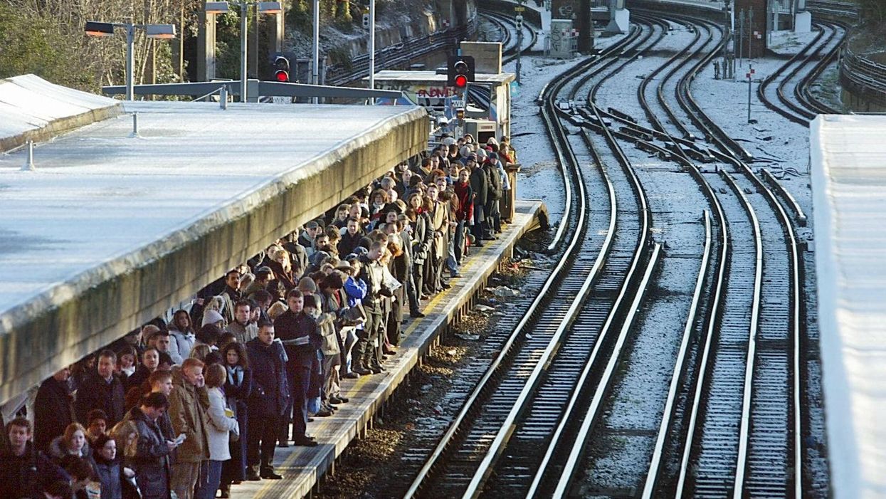 This DWP advice about commuting three hours a day is mind-blowing