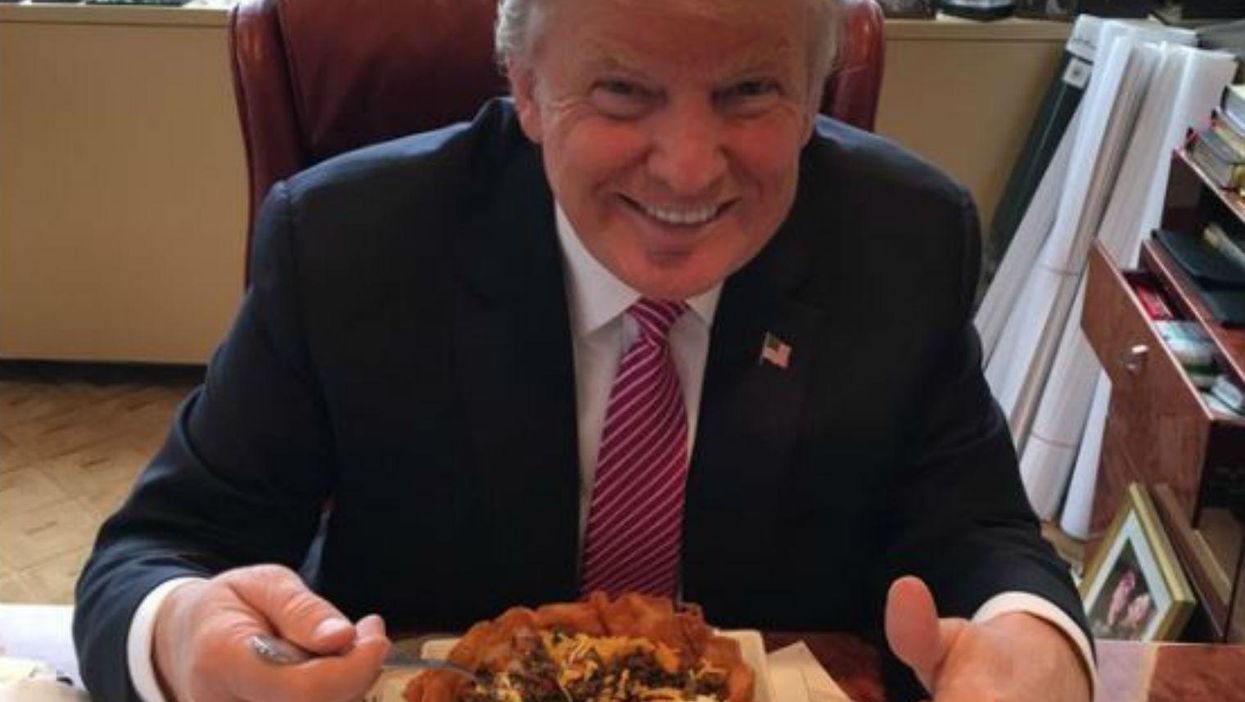 There's a really creepy detail you probably didn't notice about Donald Trump's taco photo
