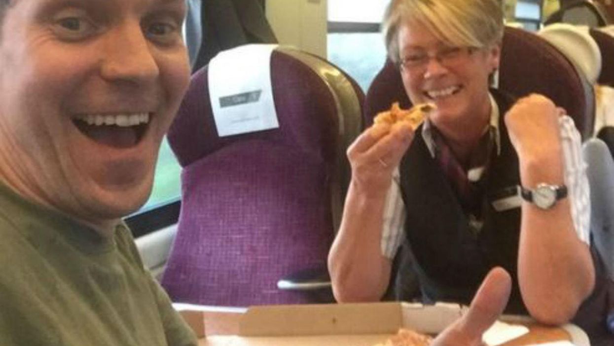 Absolute legend has just given us pizza goals by proving it's possible to get a delivery to your train