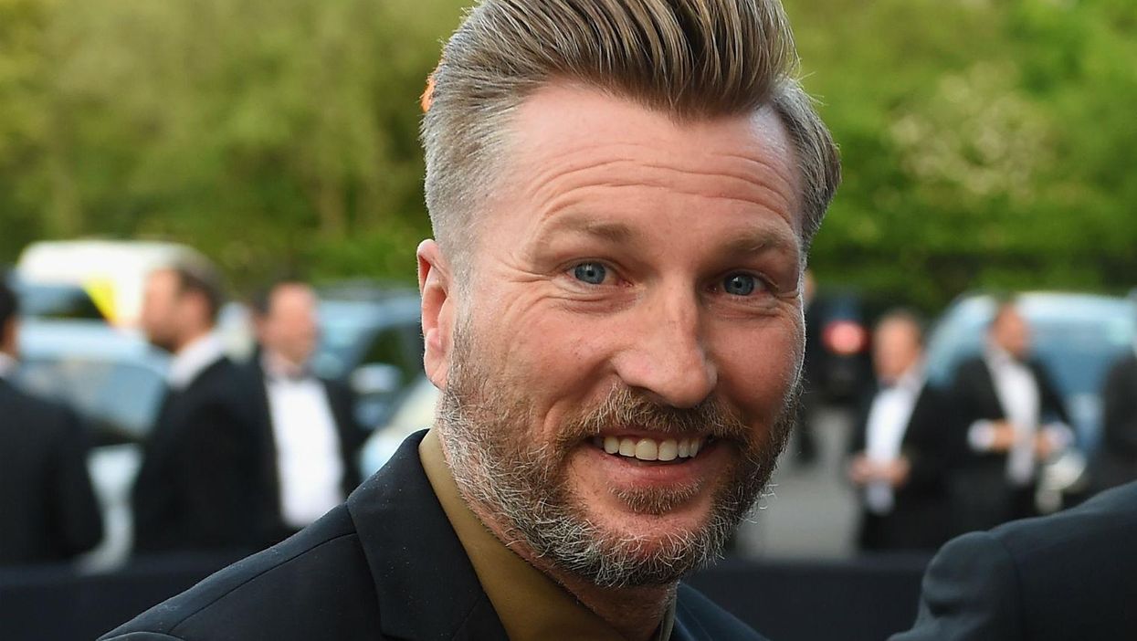 Robbie Savage tries to join Leicester City bandwagon, gets absolutely, er, savaged by local journalist