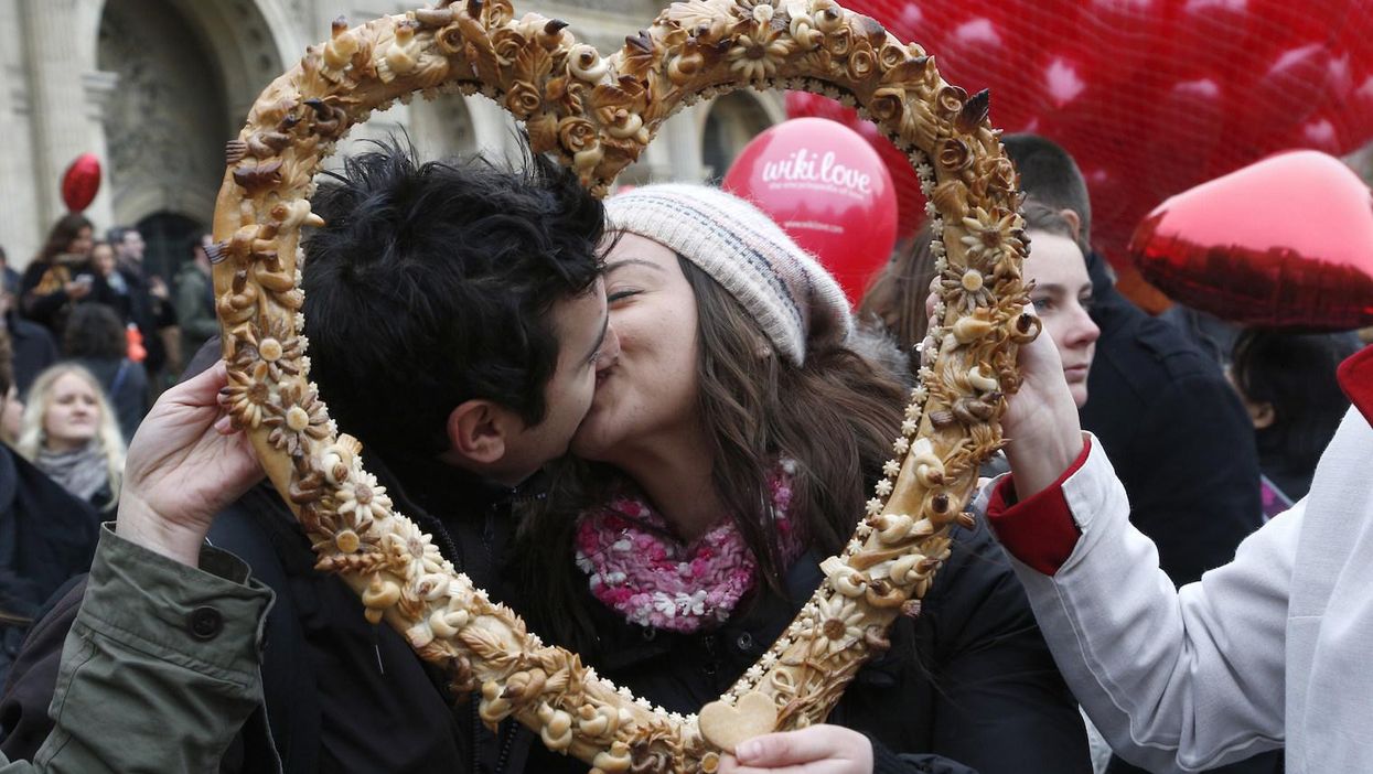 The difference between men and women when it comes to Valentine's Day